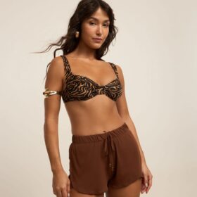 Saída de Praia Short Básico em Crepe com Cós Elástico Marrom